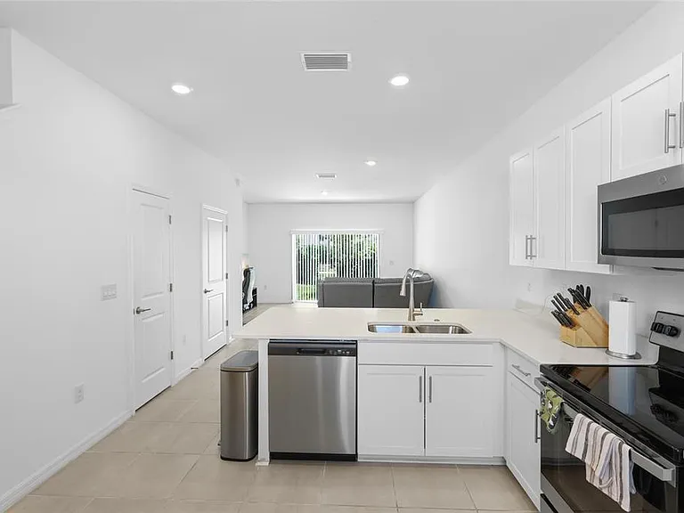 8865 Daybreak St — Photo 7