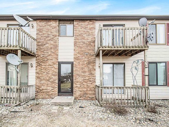 2nd image of 617 Clarinet Blvd E #617