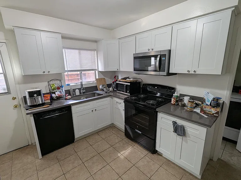 2213 Ruhland Ave #B — Photo 1