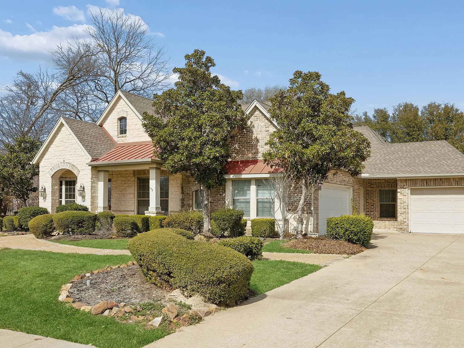 4 bed, 3.5 bath, 4168 sqft, $3,500 — Photo 2