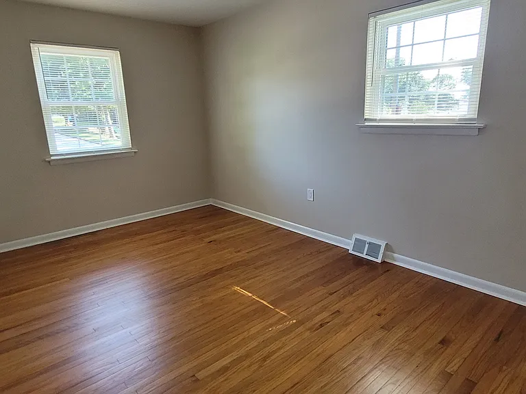 270 Riverview Rd — Photo 24