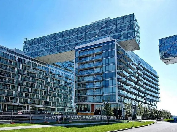 39 Queens Quay E, Toronto, ON