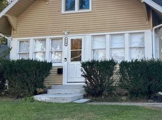 819 E Sheridan Ave, Des Moines, IA 50316