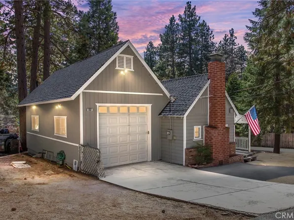 2551 Whispering Pines Dr, Running Springs, CA 92382