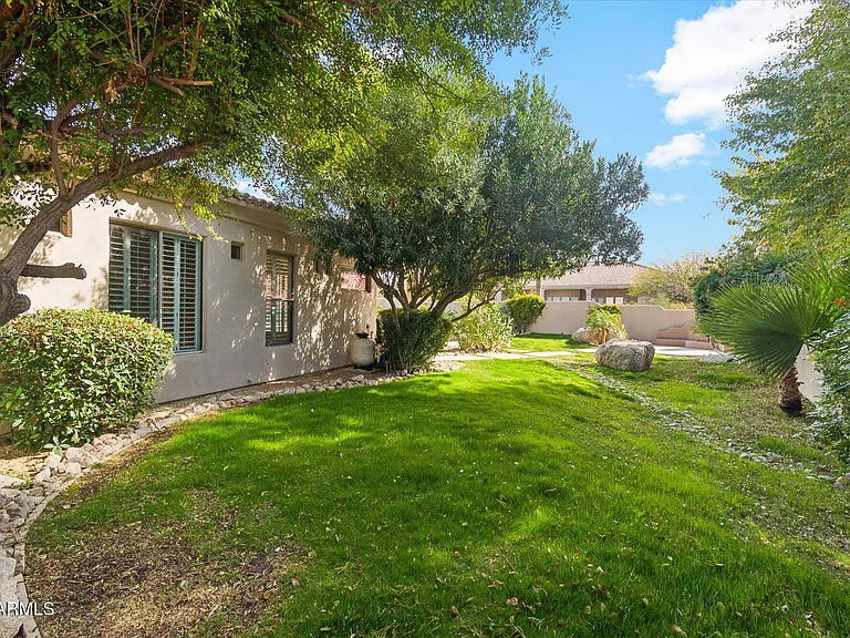 8451 E High Point Dr — Photo 35