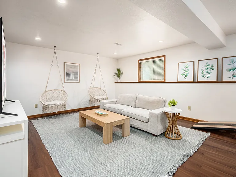 305 Ridgeway Dr — Photo 12