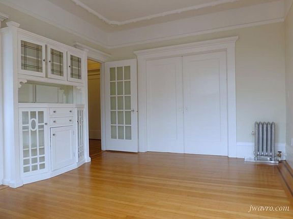 4th image of 1590 Sacramento St #30