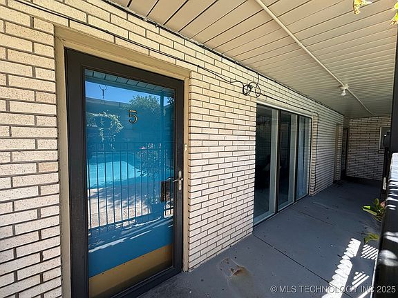 3rd image of 3333 E 38th St Unit 5