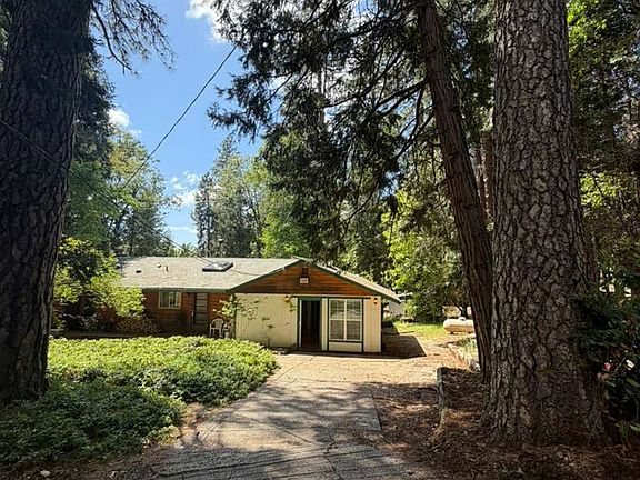4th image of 14322 Meadow Dr #B