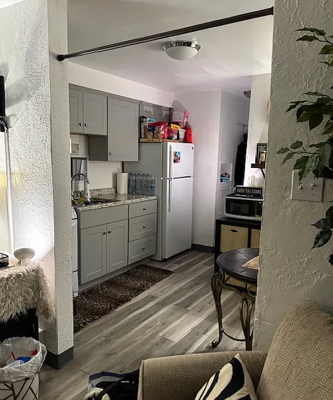 Bright and beautiful kitchen with all new appliances