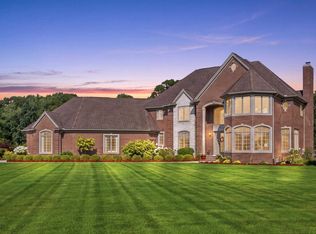 69968 Sunset Ln, Romeo, MI 48065