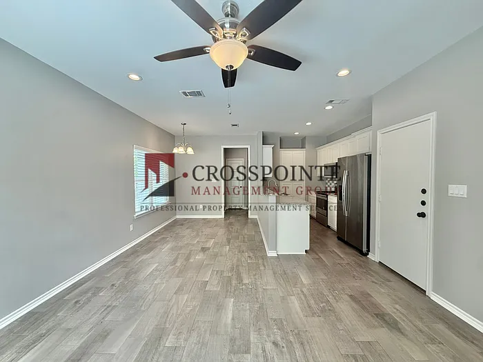 16174 Echo Glen Dr — Photo 3
