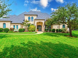 8271 Glenwick Dr, Waxahachie, TX 75167