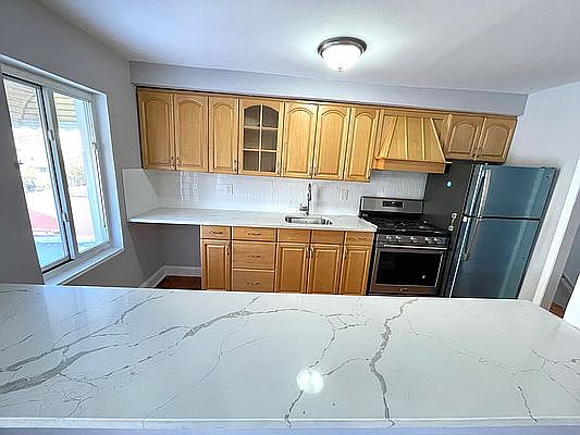 3rd image of 23-30 21st St #2B