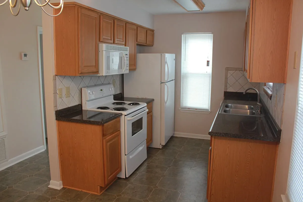 4 Carie Way — Photo 4