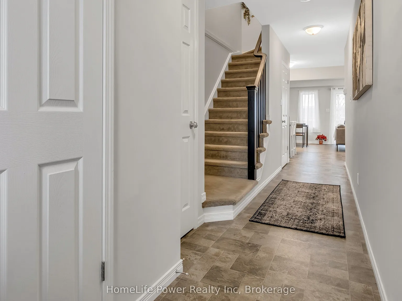 3 bed, $2,650 — Photo 2