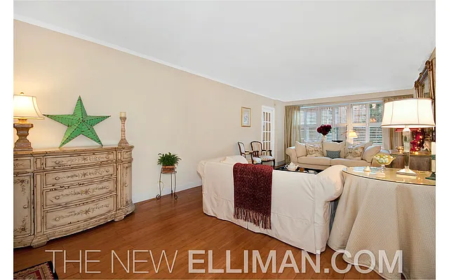 Sold by Douglas Elliman | media 17