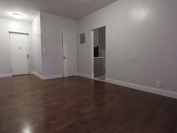 3rd image of 518 W 204th St APT 52