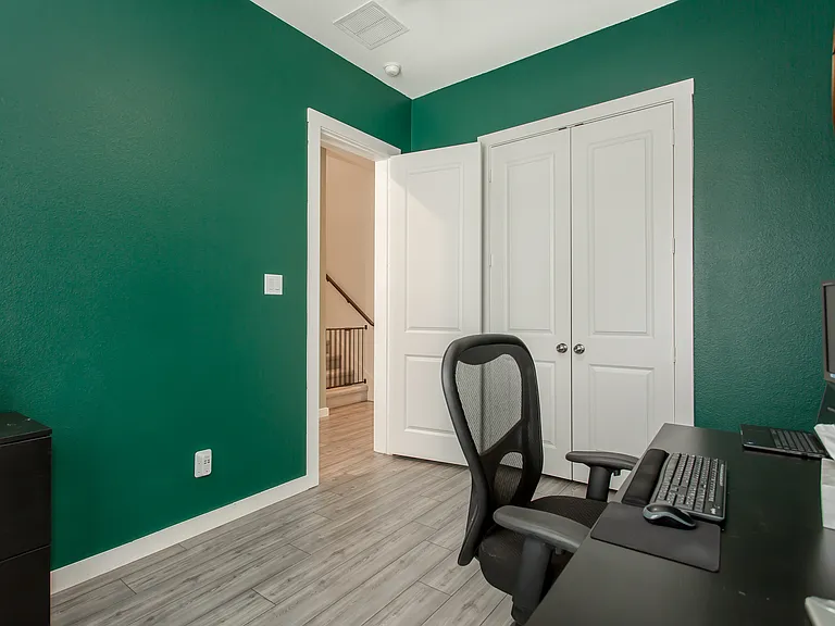 7667 Tiffany Dr — Photo 10