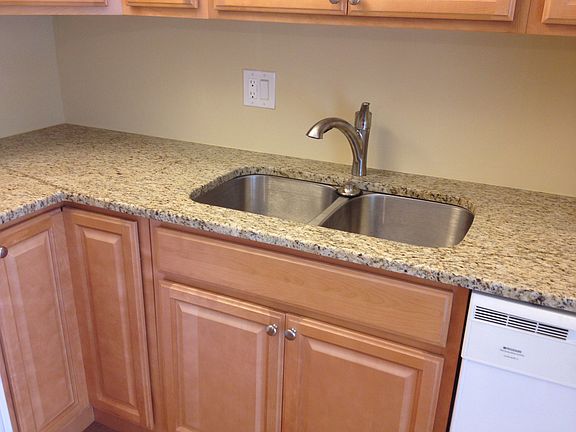 3rd image of 5221 Cedarbend Dr APT 3
