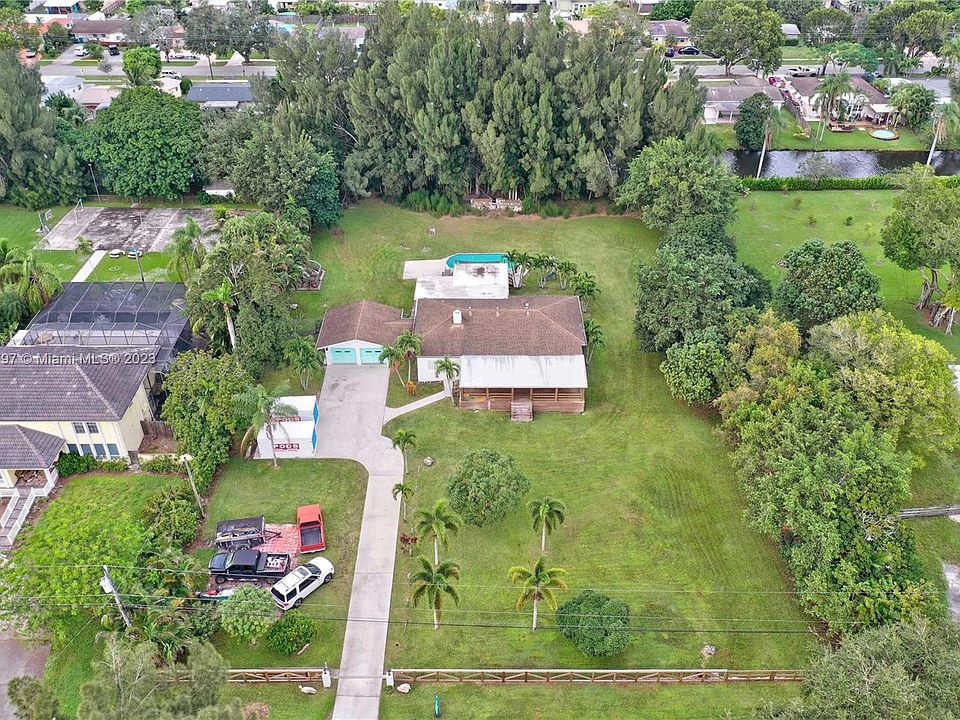 1st image of 9810 SW 55th Ct