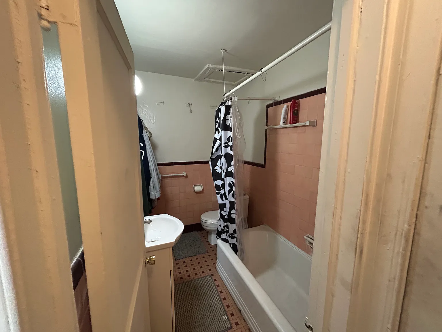 Studio, $1,040 — Photo 2