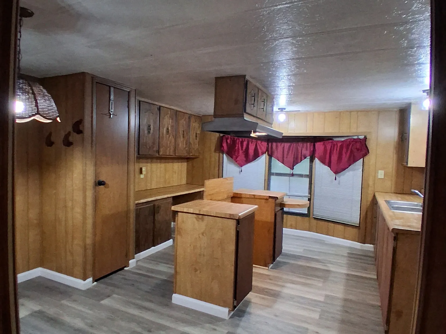 2 bed, $900 — Photo 3