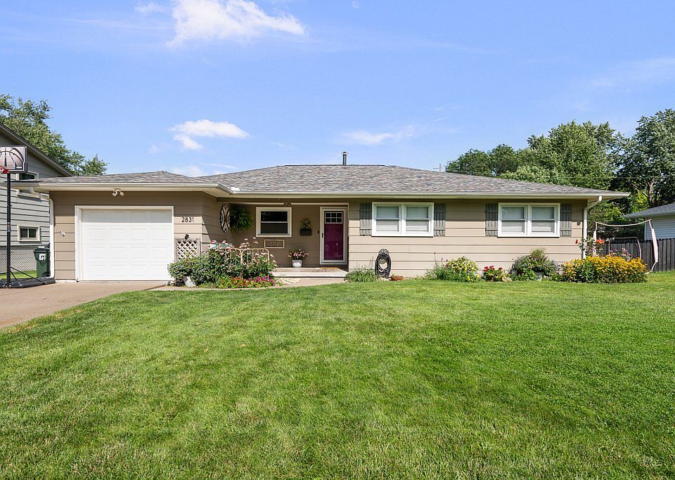 1st image of 2831 Forest Rd