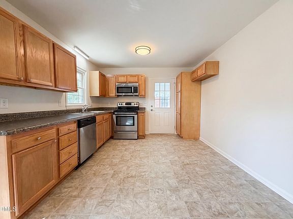 2nd image of 3609 Arrowwood Dr