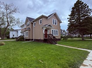 325 E Lincoln Ave #2, Oshkosh, WI 54901