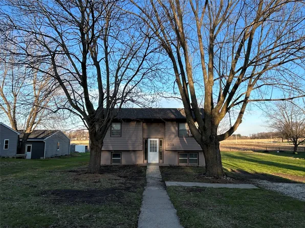 309 SE 4th St, Panora, IA 50216