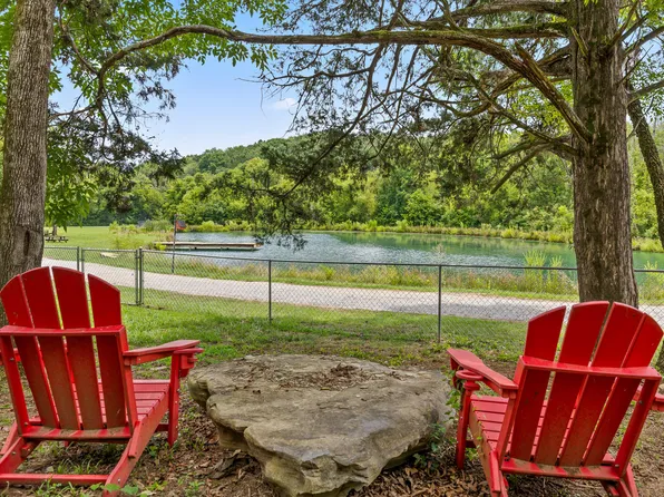 215 Morgan Rd, Trenton, GA 30752