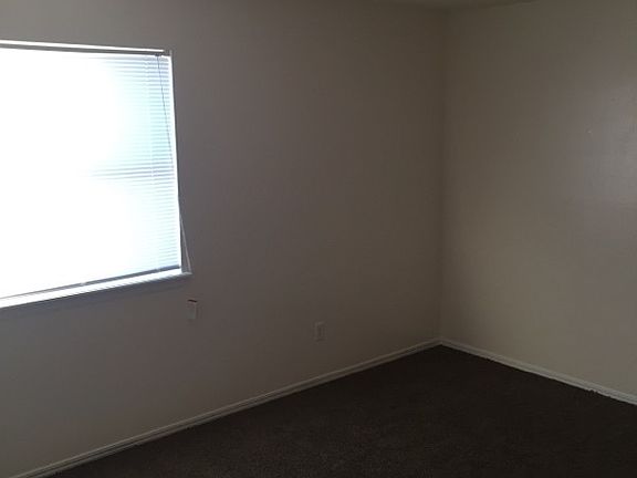 5th image of 2111 NW Lindy Ave APT F2