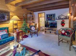 (Undisclosed Address), Sunriver, OR 97707
