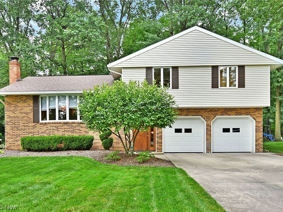 1st image of 384 Wheelock Dr NE