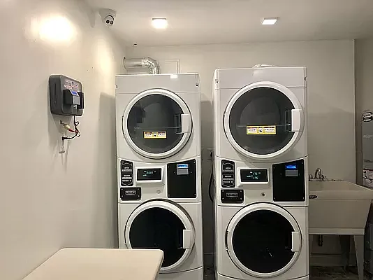 Rented by Dwelling NY Realty Inc | media 30