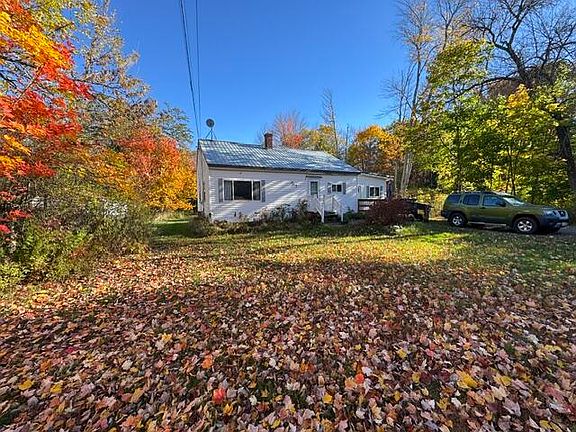 3rd image of 397 Gilman Falls Avenue