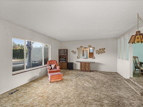 5th image of 11423 N King Arthur Dr