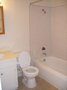1st image of 4904 Stamas Ln APT 4