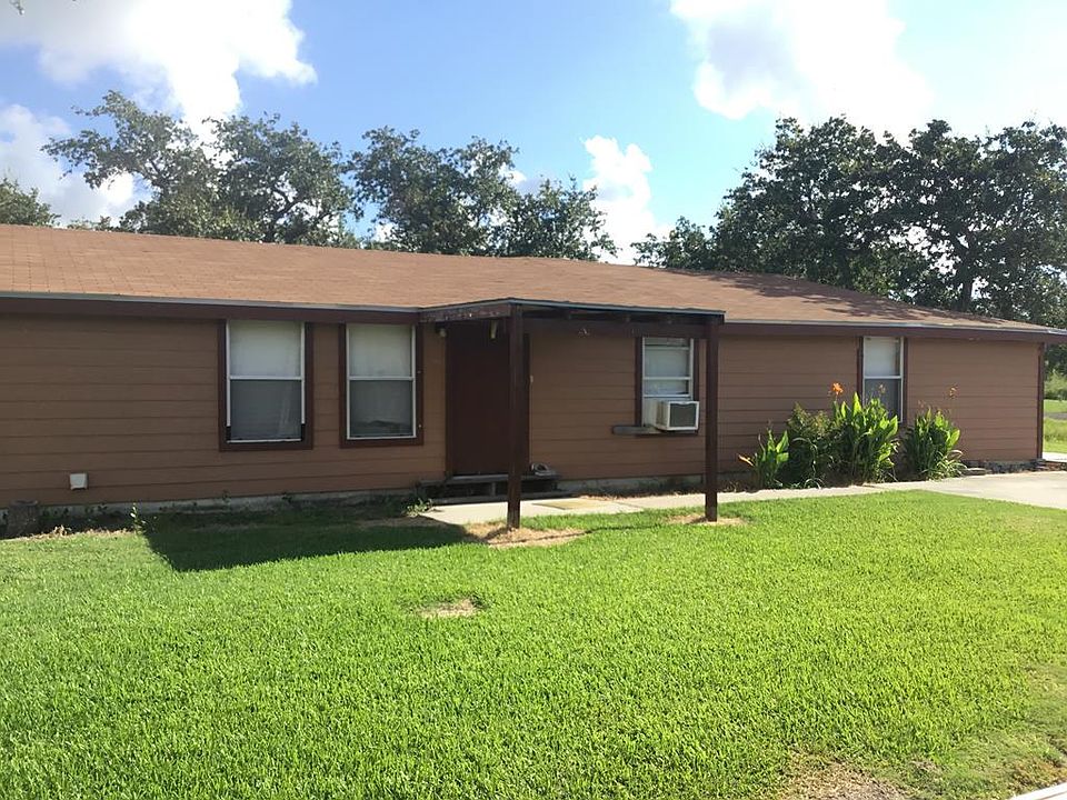 1st image of 161 & 162 Saint Charles Loop W