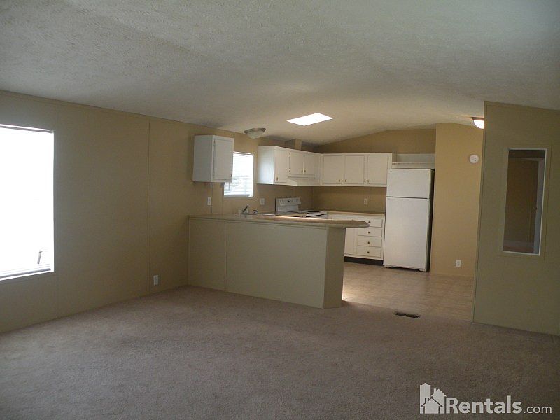 2nd image of 3522 44th Ave