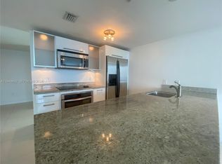 185 SW 7th St APT 501, Miami, FL 33130