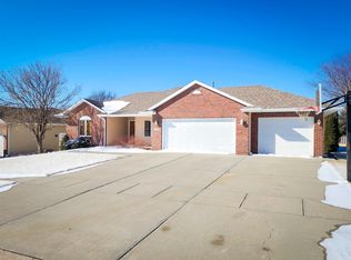 1209 Parkhill Dr, Norfolk, NE 68701