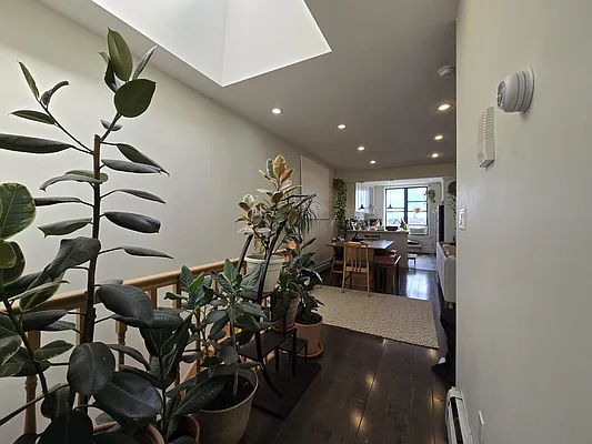 Rented by Corcoran | media 19