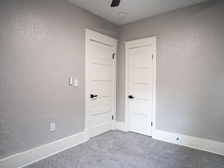112 Topping Ave — Photo 19