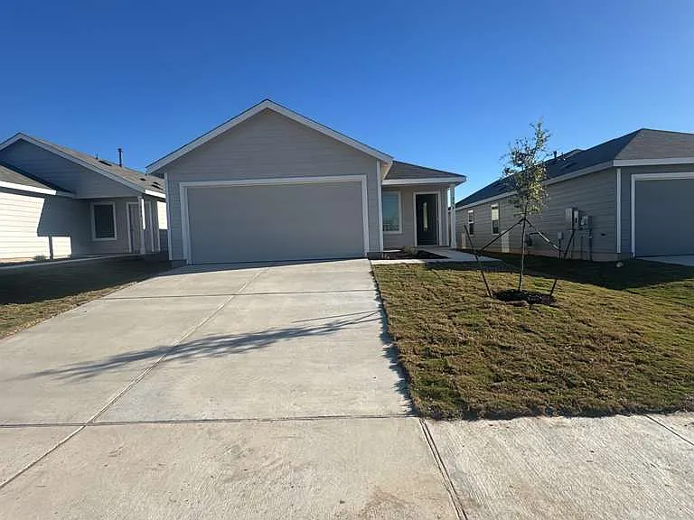 208 Skyfire St — Photo 24