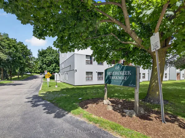 65 Silvercreek Pkwy N #401, Guelph, ON N1H 7R9