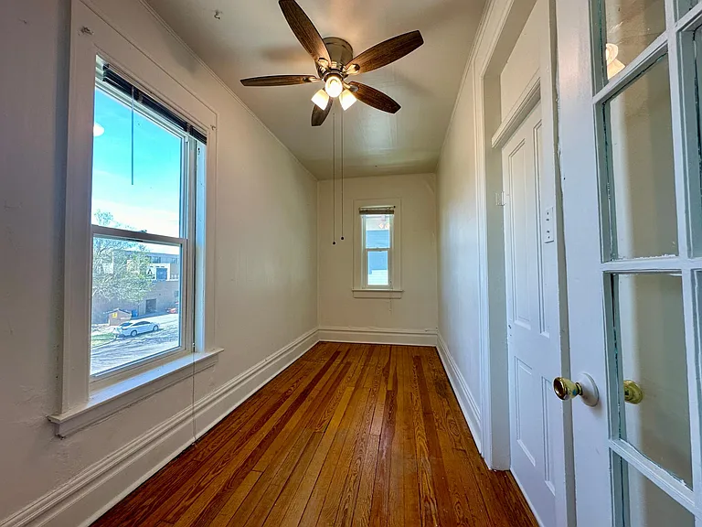 1638 N High St #3 — Photo 4
