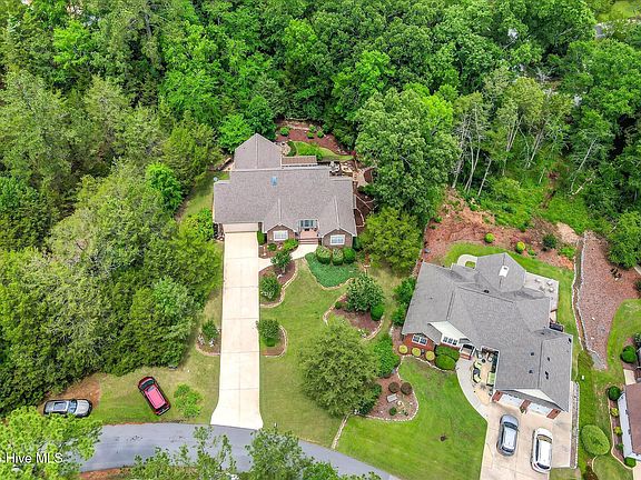 4th image of 304 Palmer Lane
