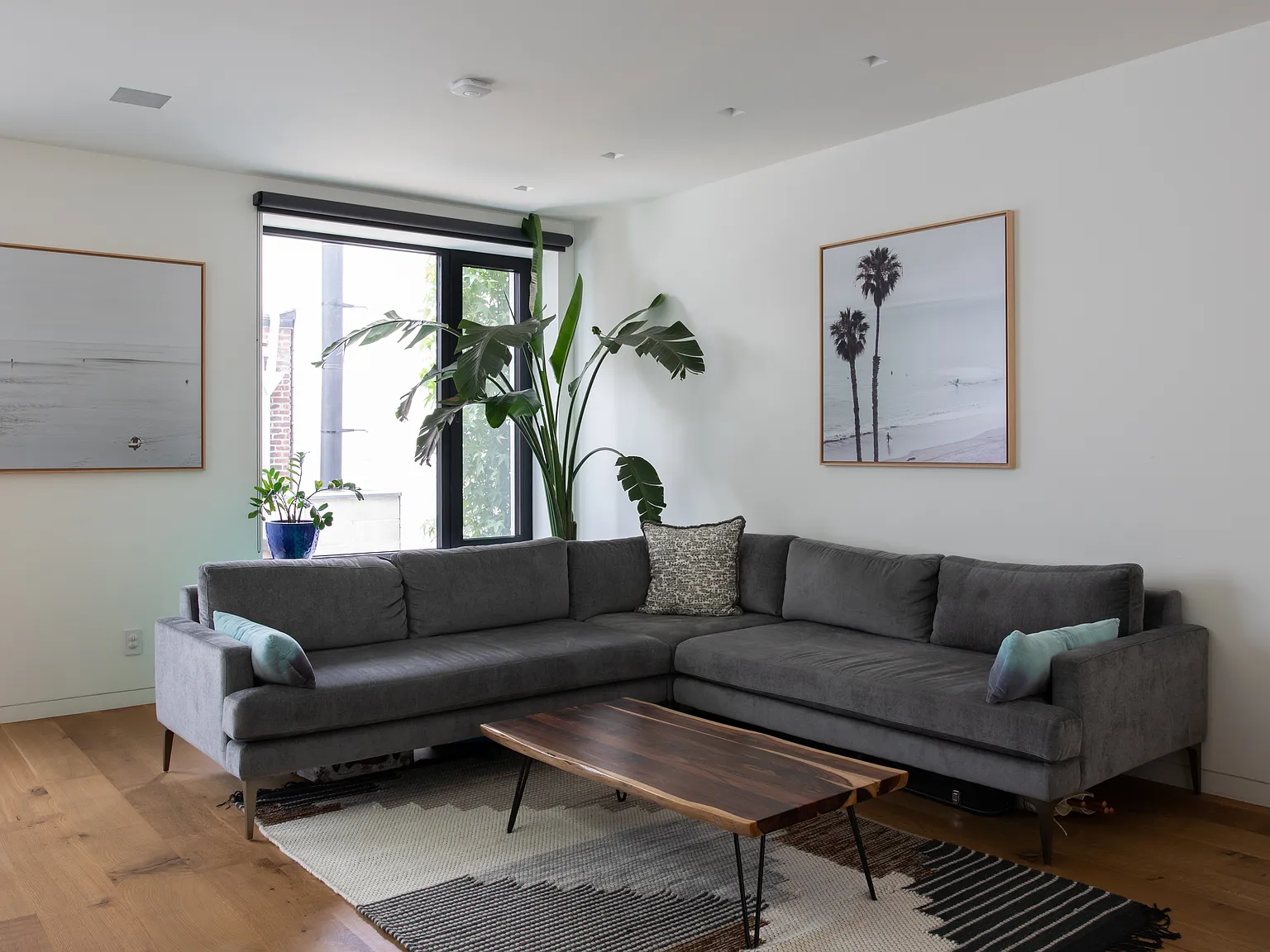 32 Frost Street — Photo 2
